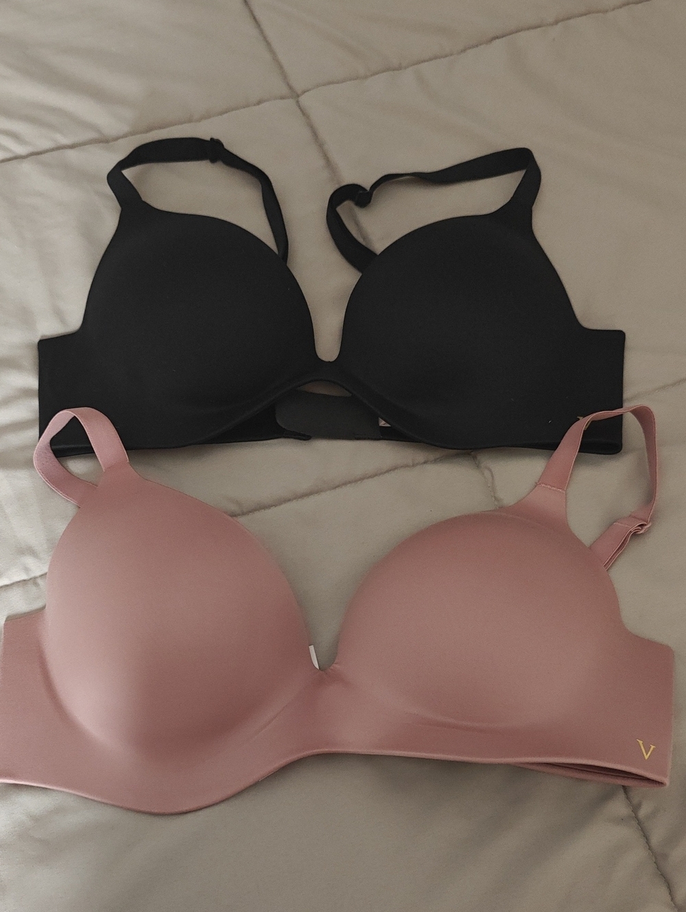2 VS Bras